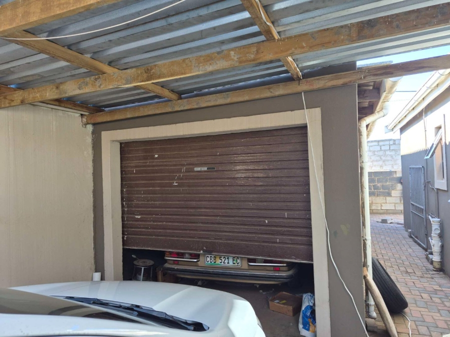 3 Bedroom Property for Sale in Zwide Eastern Cape